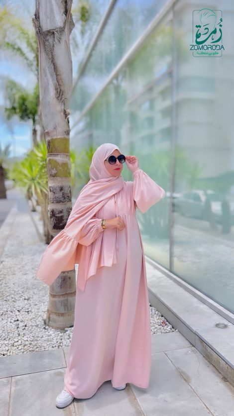 Ensemble Robe & Foulard Oslo Amira – Élégance Moderne pour Femme Voilée